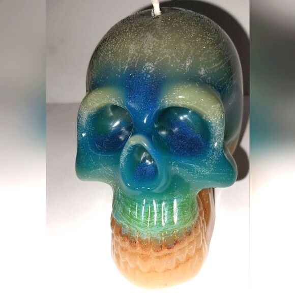 Hand crafted limited edition from our Raging skull candle collection - Picture 3 of 6